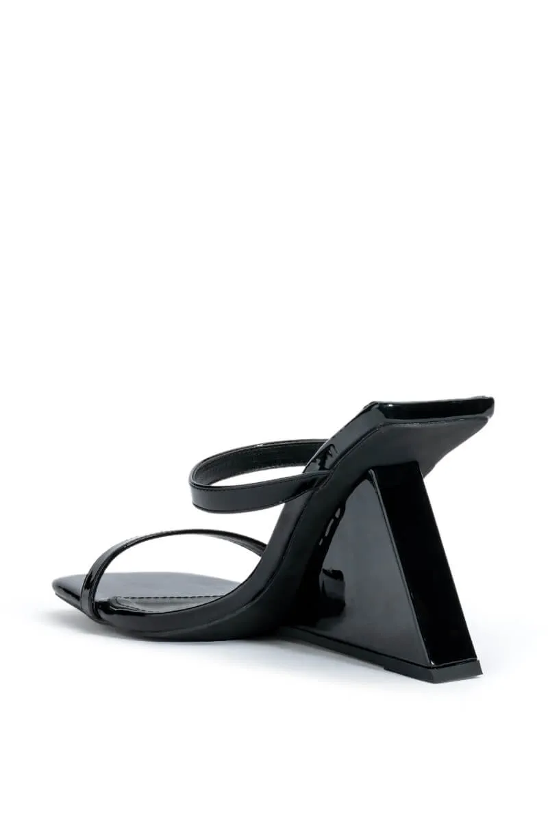 AZALEA WANG CORNELL WEDGE PATENT SANDA IN BLACK