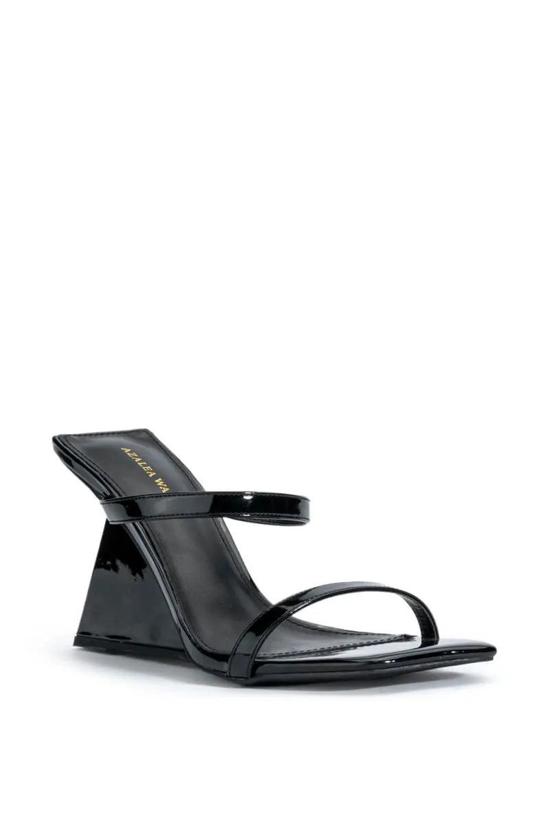 AZALEA WANG CORNELL WEDGE PATENT SANDA IN BLACK