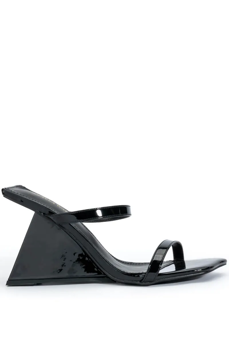 AZALEA WANG CORNELL WEDGE PATENT SANDA IN BLACK