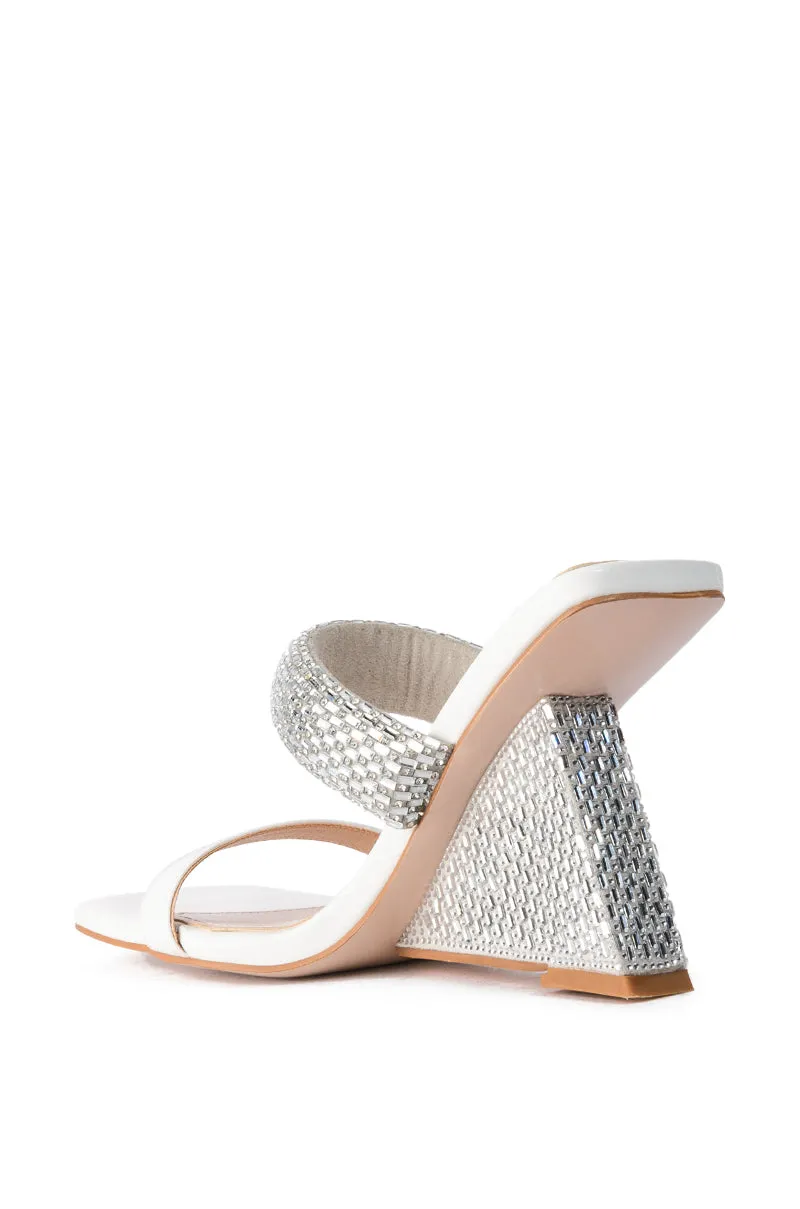 AZALEA WANG GRAHAM WHITE SLIP ON SANDAL