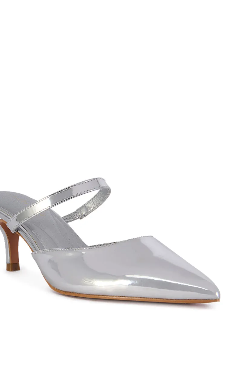 AZALEA WANG KLEMENTINE SILVER SLIP ON PUMP