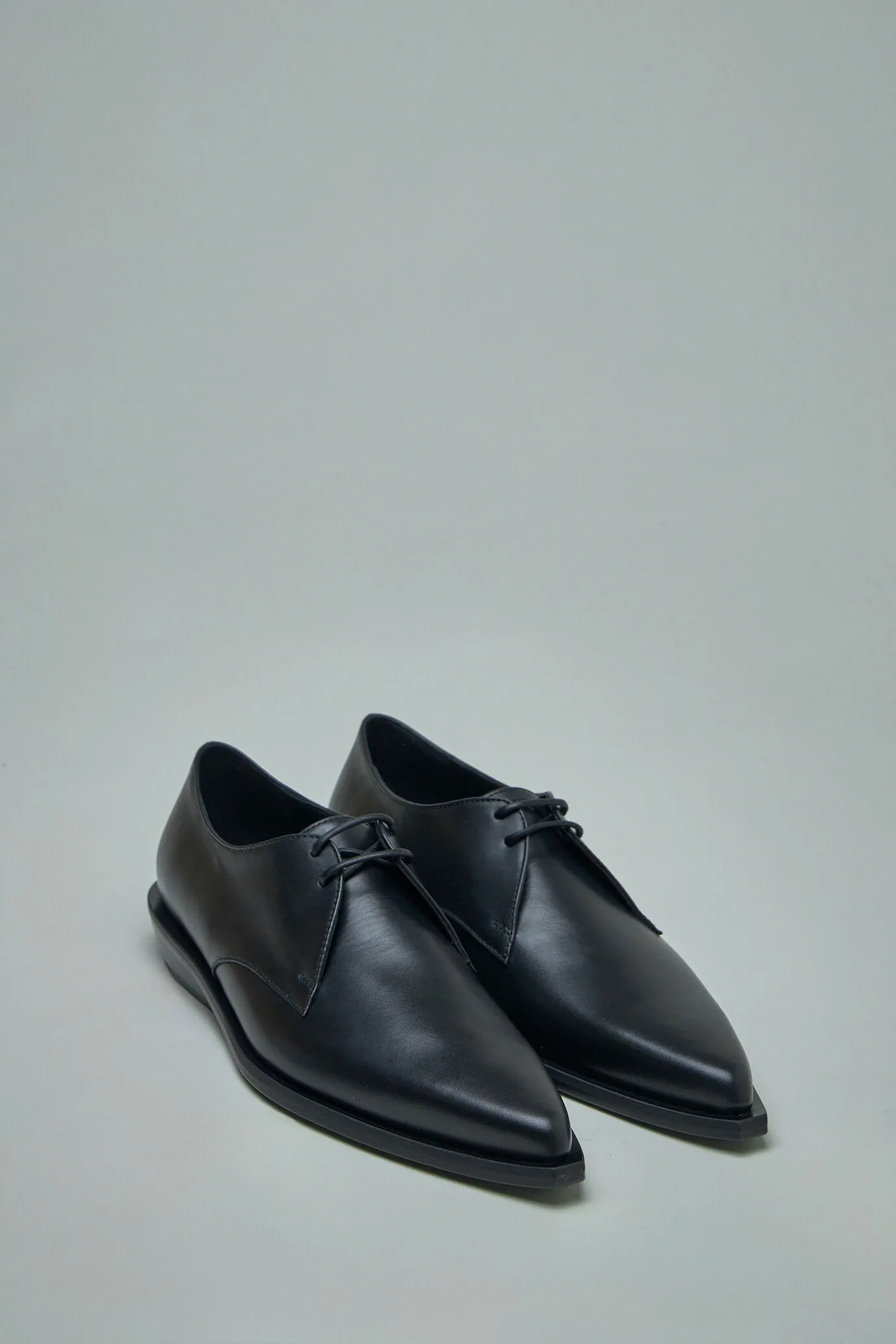 Jip Pointy Derby Shoes