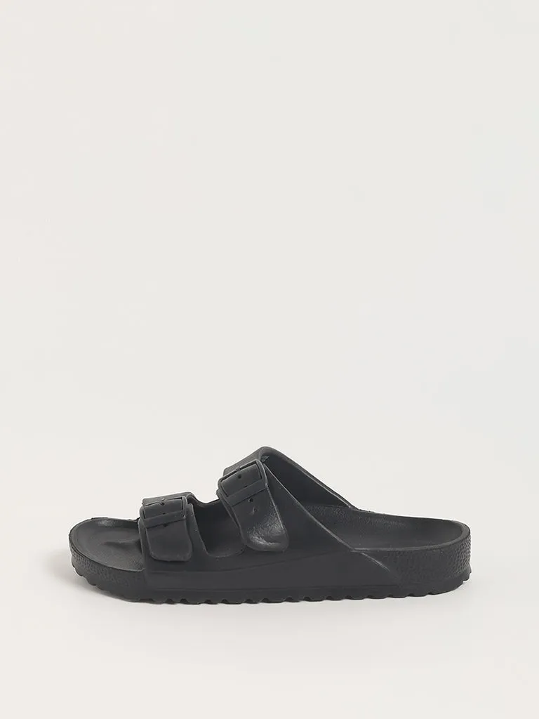 LUNA BLU Black Strappy Flip-Flop