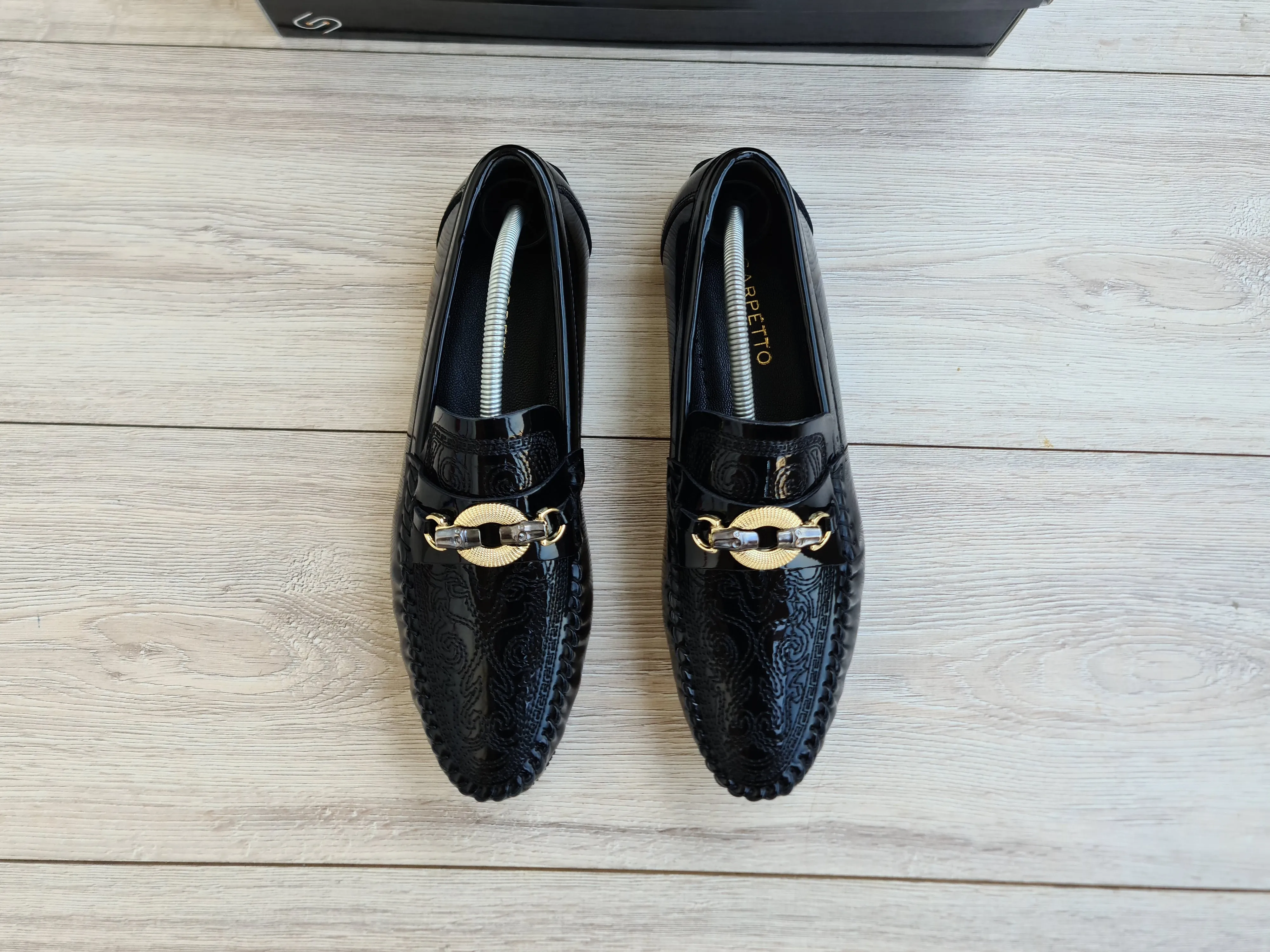 Men's Embroidered Patent Leather Loafers